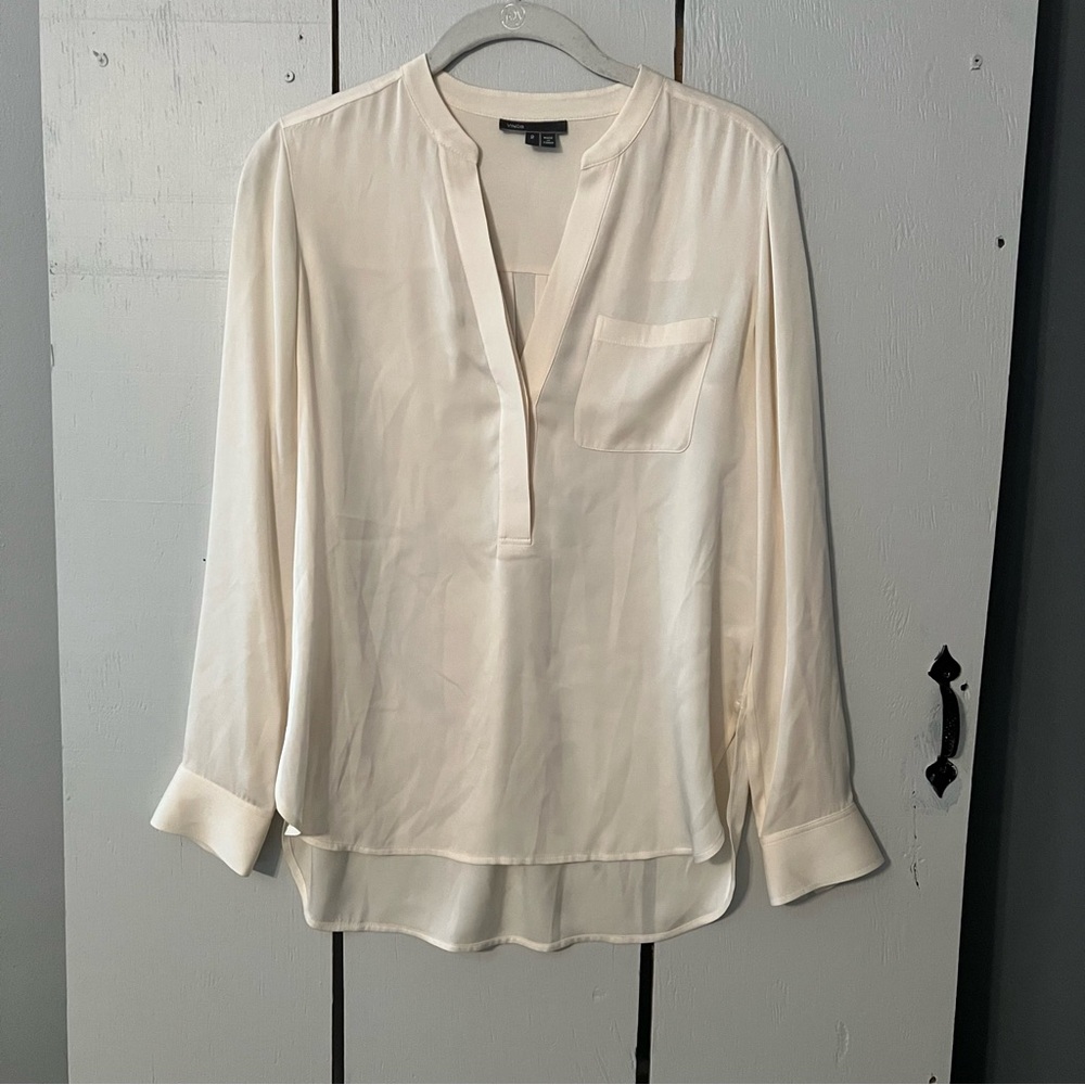 Vince Silk V Neck  Blouse Top Long Sleeve Size 2